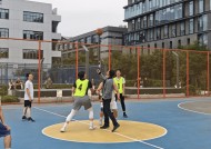 易游体育官网-关于实战篮球比赛场场精彩，球员奋力拼搏的信息