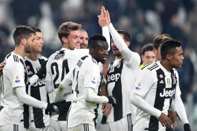 易游体育赛事中心-AC米兰客场不敌热那亚，欧冠席位岌岌可危的简单介绍