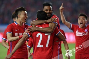 易游体育直播团队-重庆斯威联赛首败之后意欲反弹，实力不容忽视展现出进攻火力(破军威胜给赵云还是张飞)