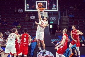 易游体育官网-欧洲杯篮球锦标赛半决赛：球队实力相当