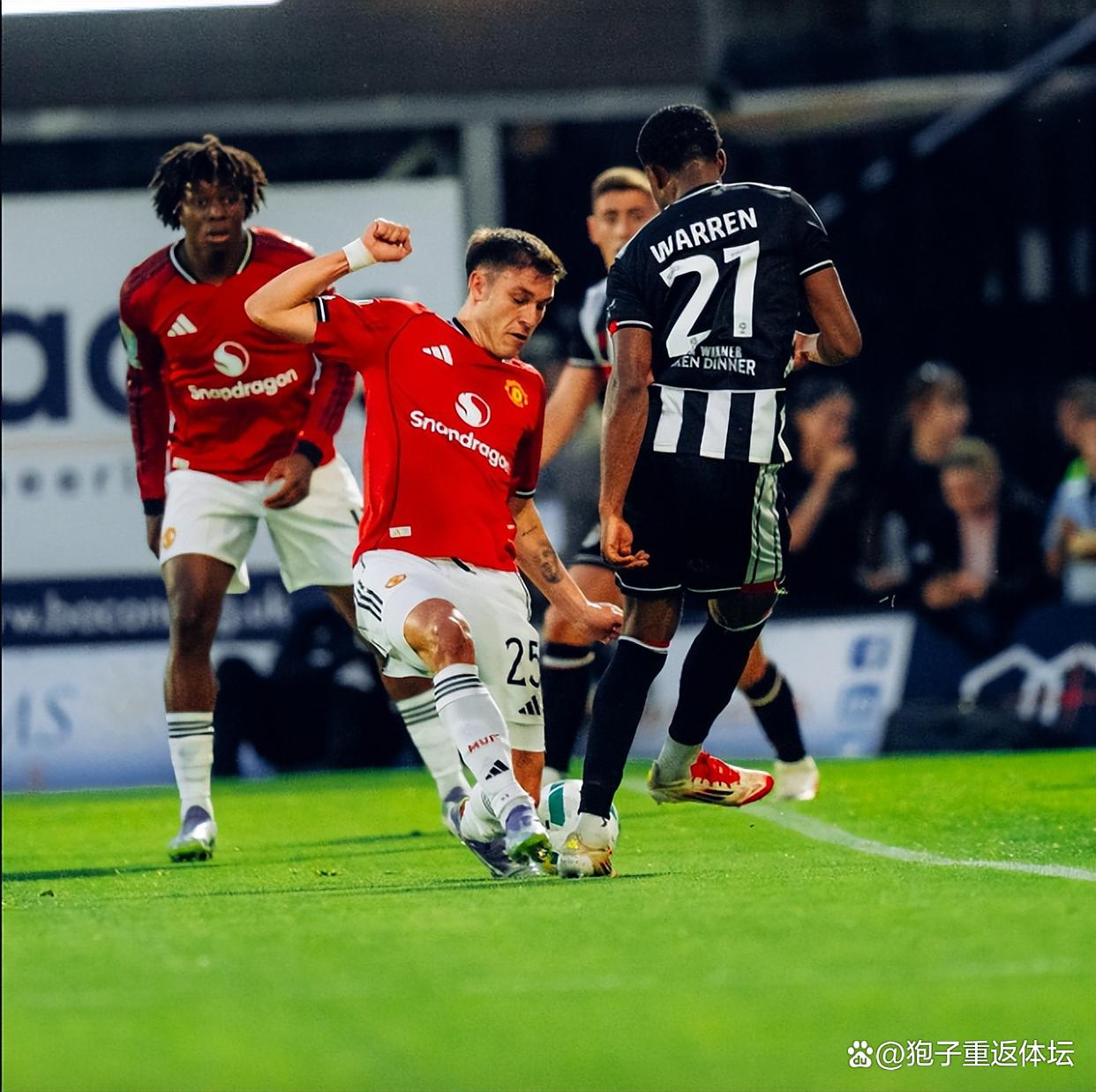 西甲豪门遭逢两连败，球迷担心赛季前景的简单介绍