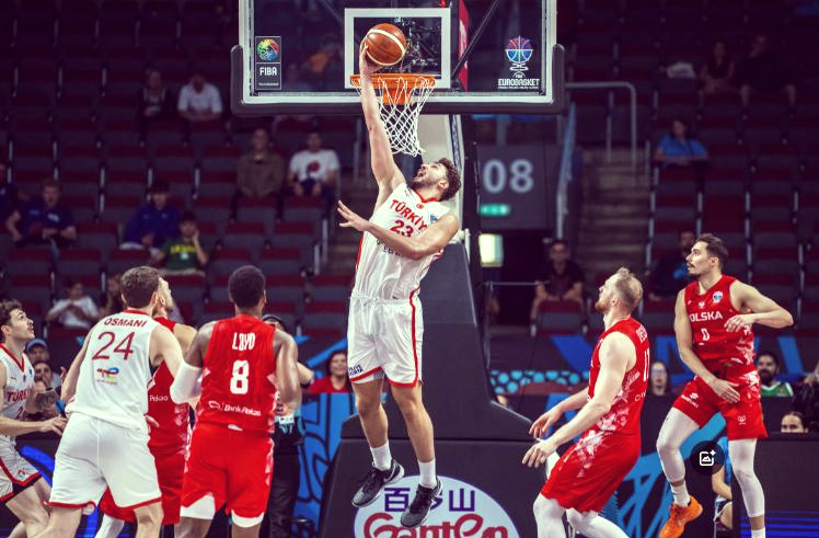 欧洲杯篮球锦标赛半决赛：球队实力相当